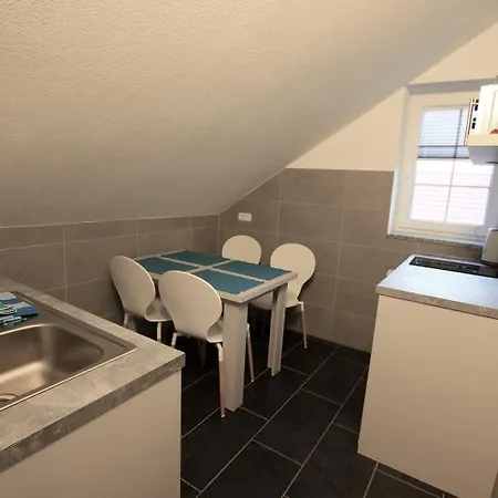 Fewo-baunatal / Ferienwohnung 